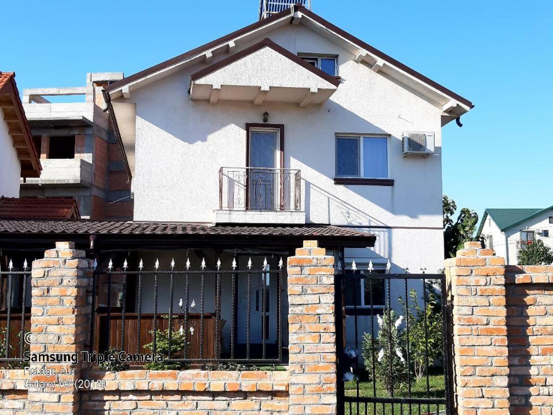 فندق Casa Alba Năvodari المظهر الخارجي الصورة