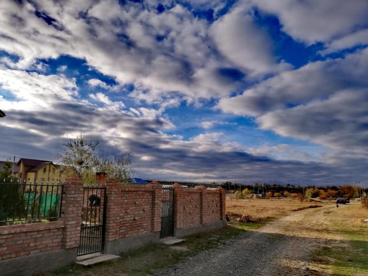 فندق Casa Alba Năvodari المظهر الخارجي الصورة